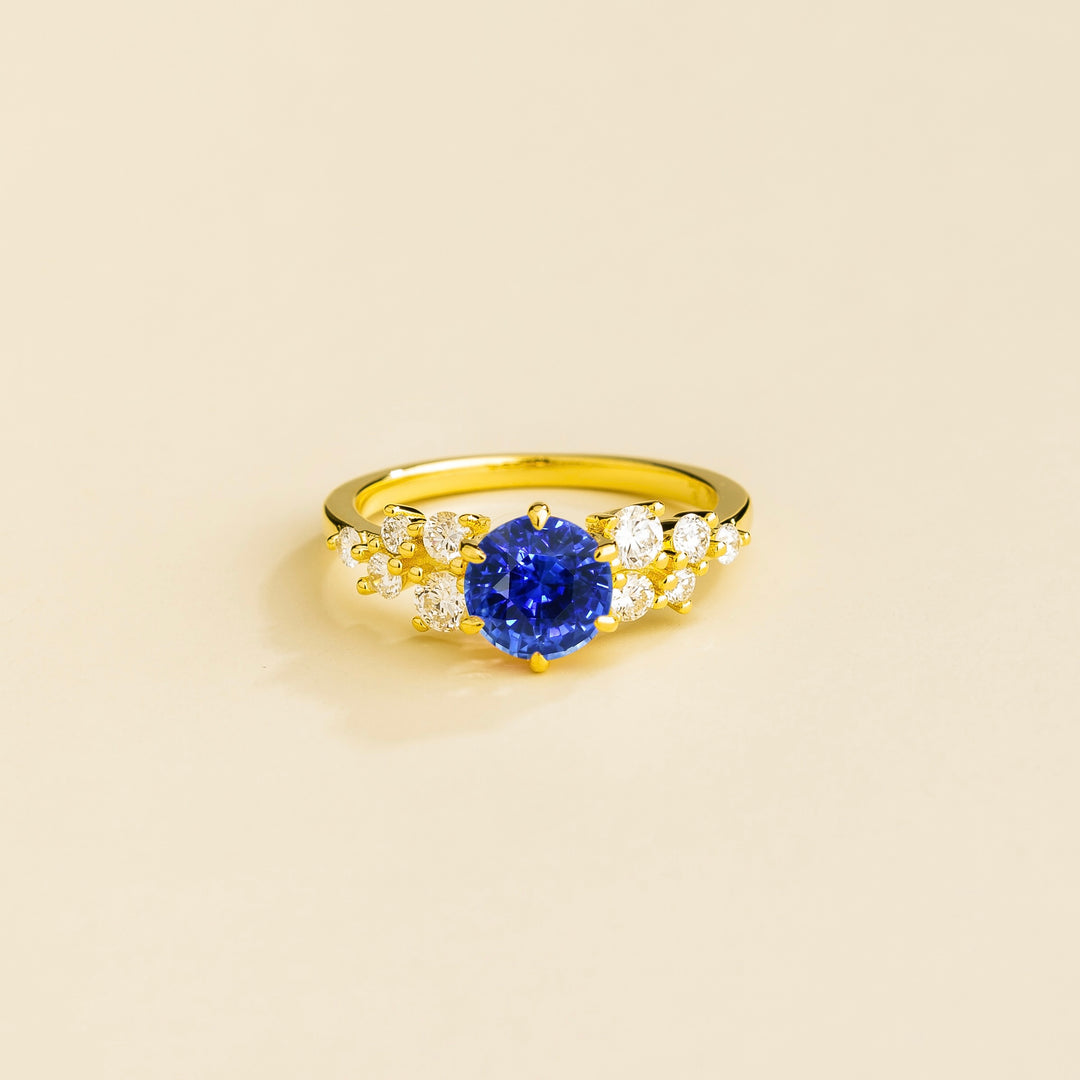 Movi gold ring in Blue sapphire & Diamonds