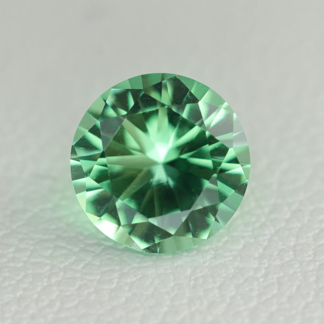 Lab Grown Green Sapphire - Round Cut