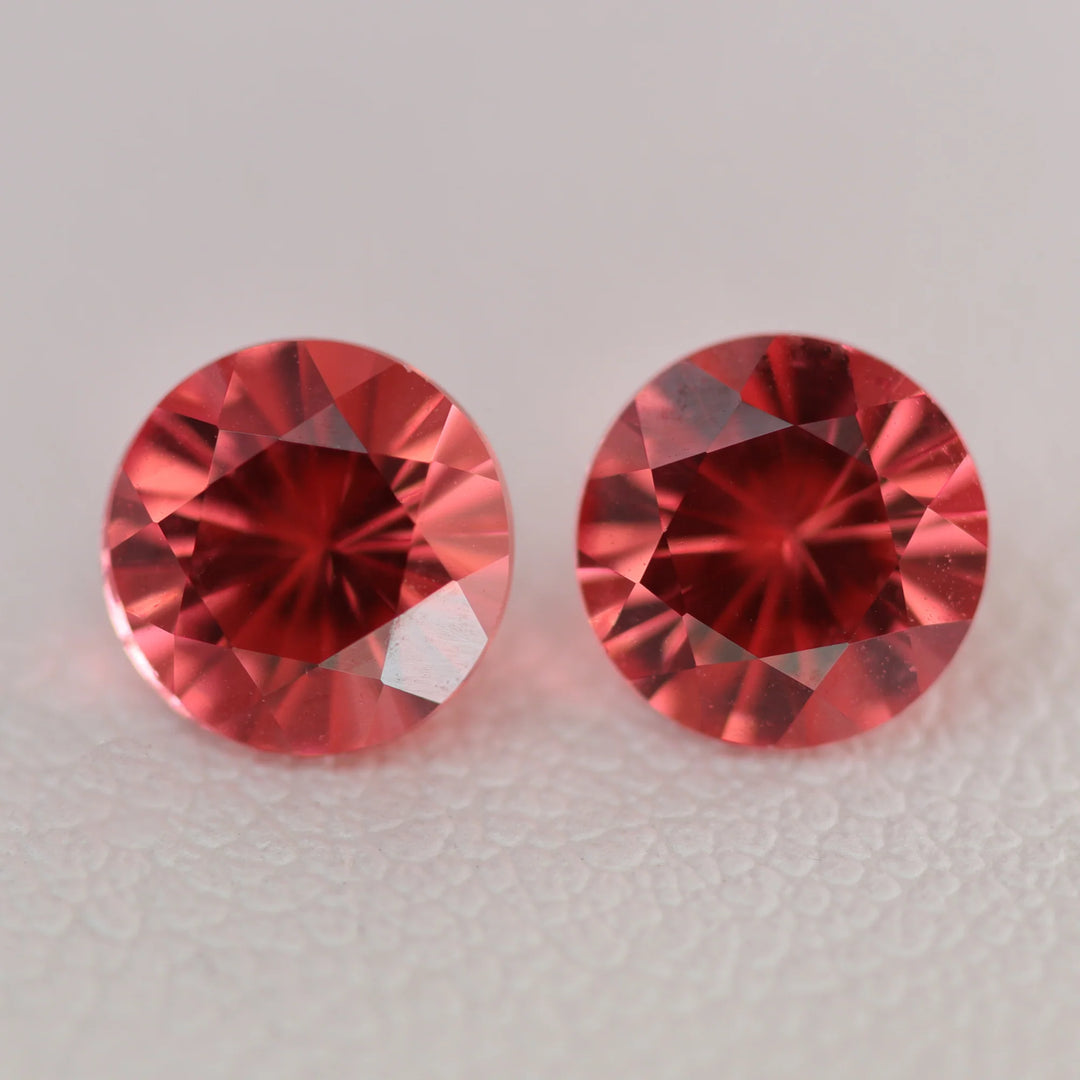 Lab Grown Padparadscha sapphire - Round Cut