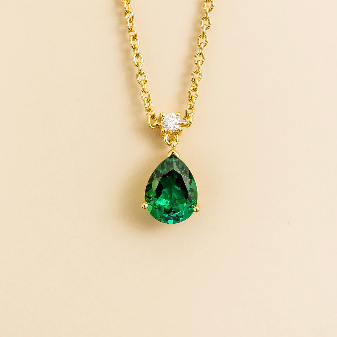 Ori Medium Pendant Necklace In Emerald & Diamond Set In Gold