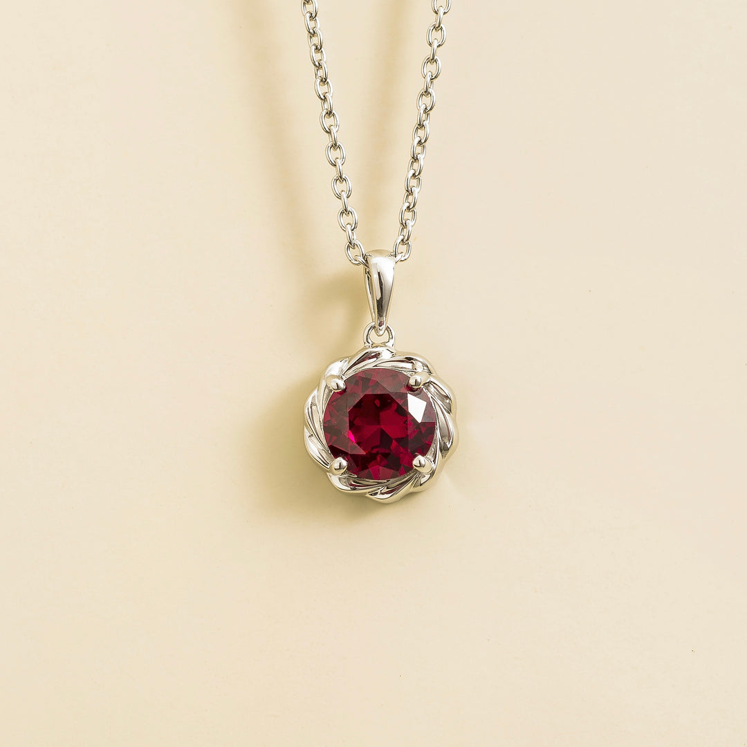 Tonn white gold necklace set with Ruby