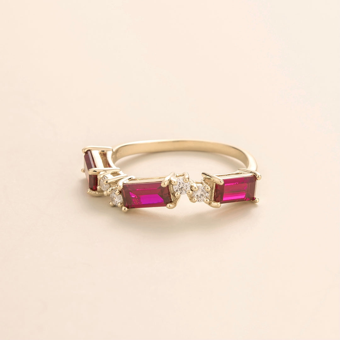 Forma white gold ring set with Ruby & Diamond