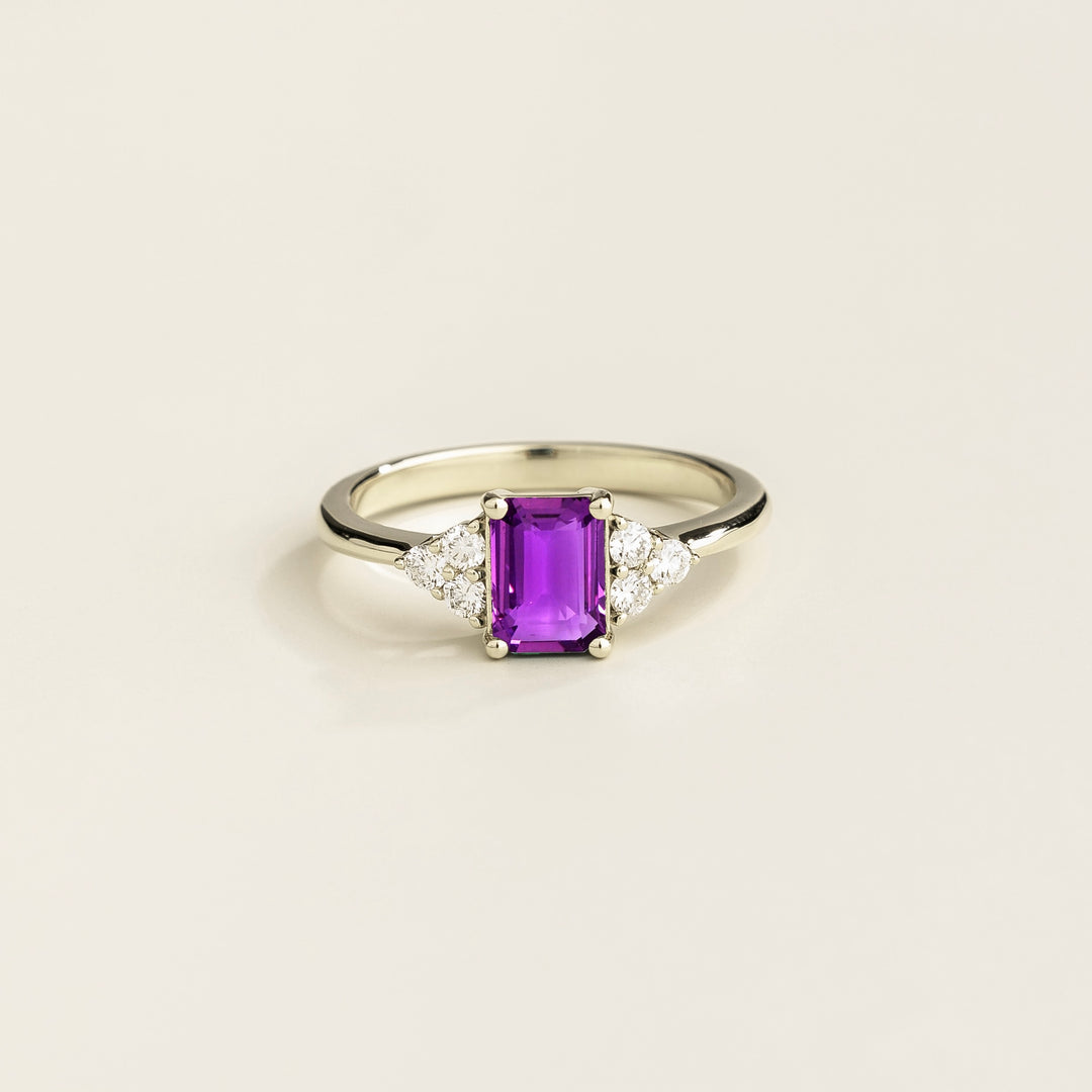 Chateau White Gold Ring Purple Sapphire & Diamonds