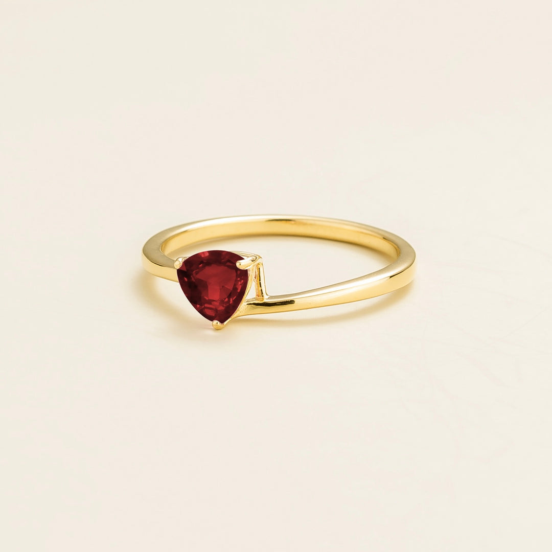 Trillion gold ring set with Ruby