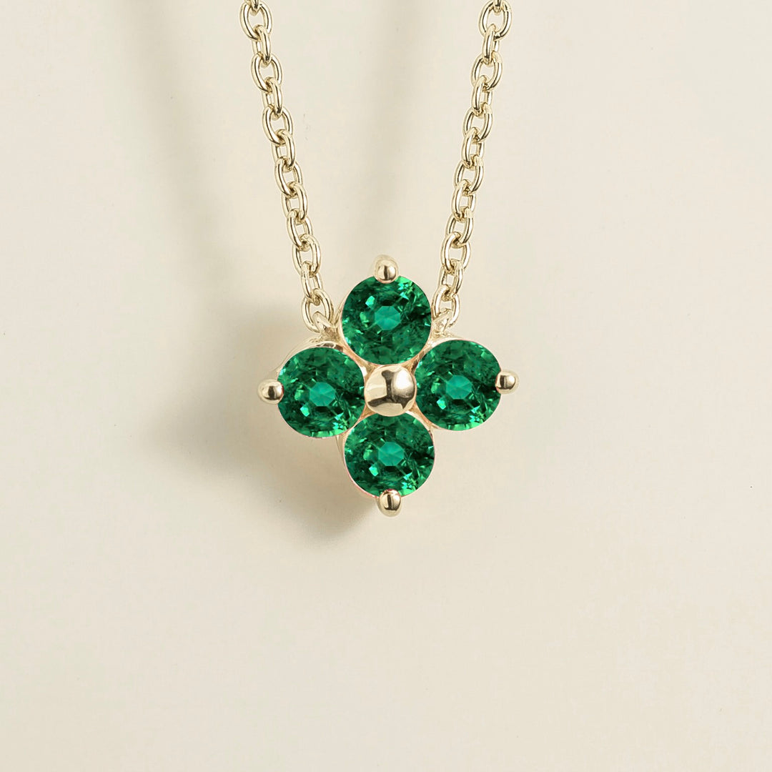 Petale White Gold Necklace Emerald