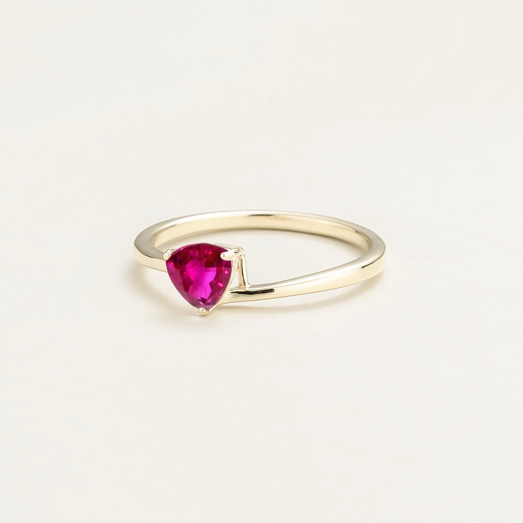 Trillion white gold ring set with vivid Pink sapphire