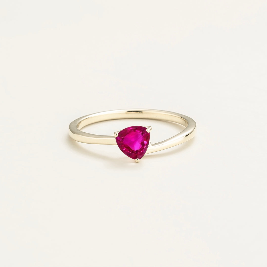 Trillion white gold ring set with vivid Pink sapphire