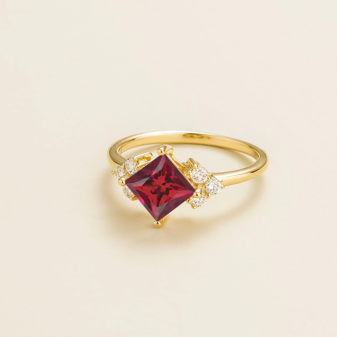 Amore gold ring Ruby & Diamond