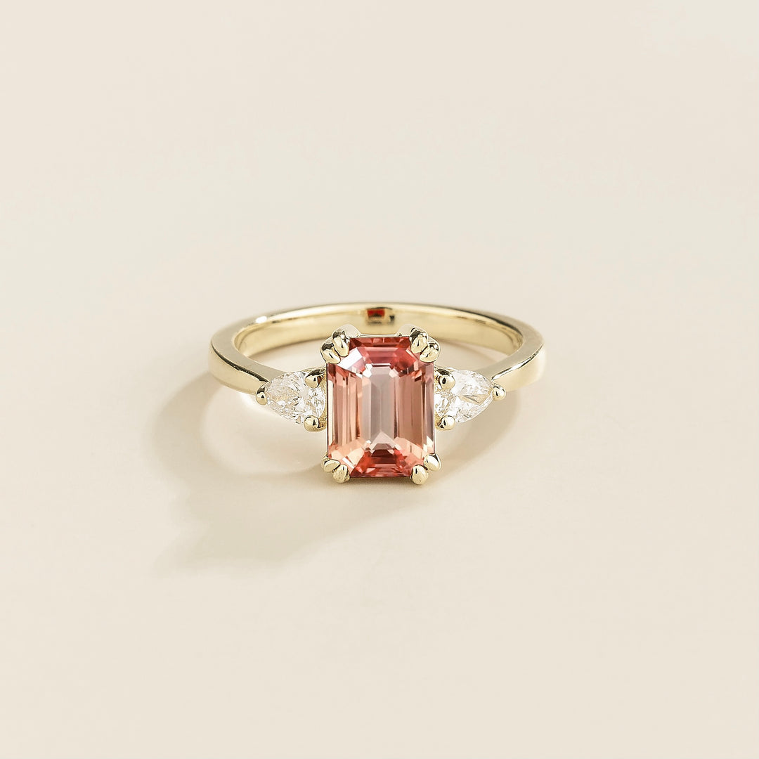 Ailes White Gold Ring Padparadscha Sapphire & Diamonds