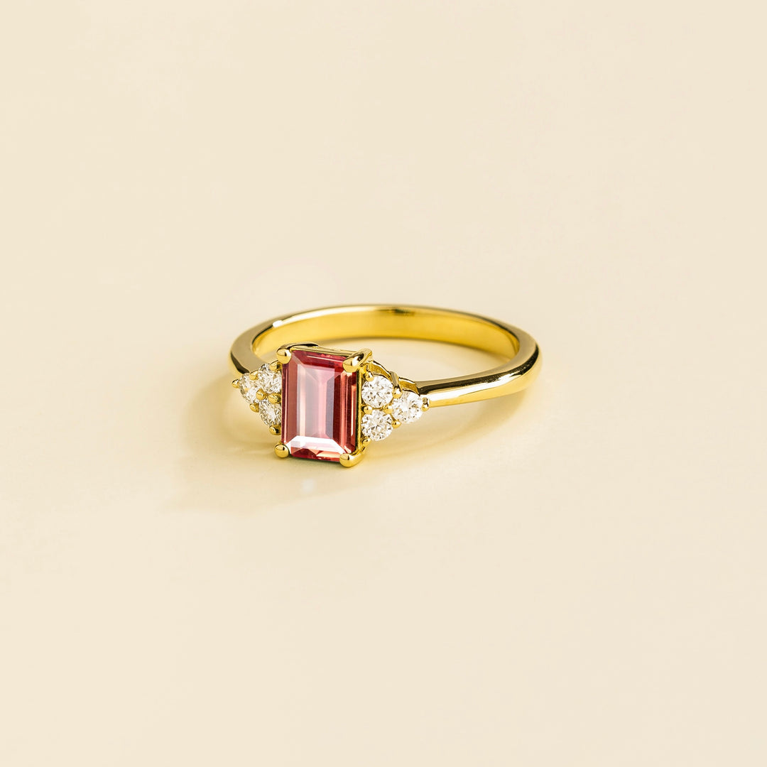 Chateau Gold Ring Padparadscha Sapphire and Diamonds Jewellery from london