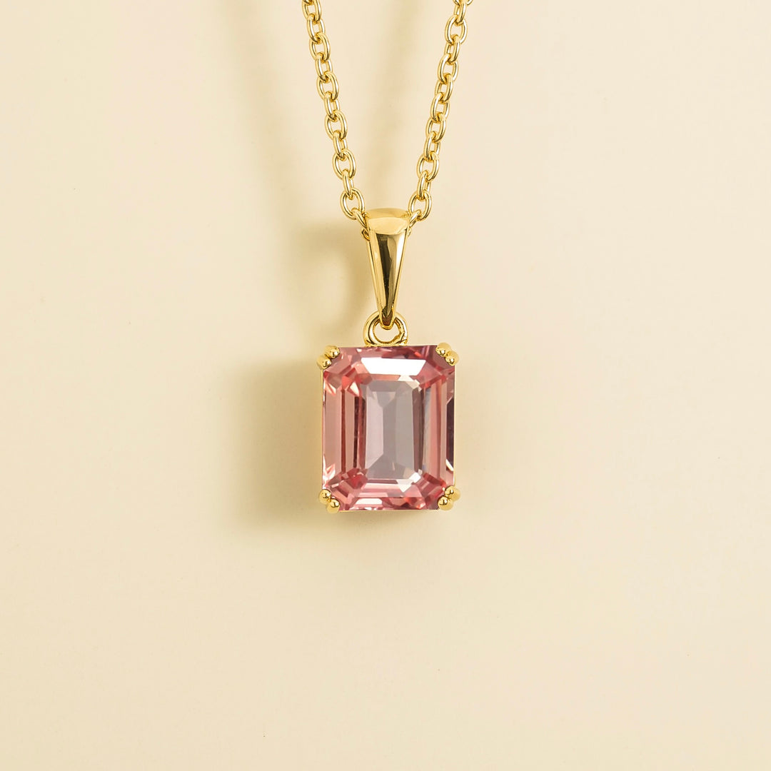 Thamani gold pendant necklace in Padparadscha sapphire