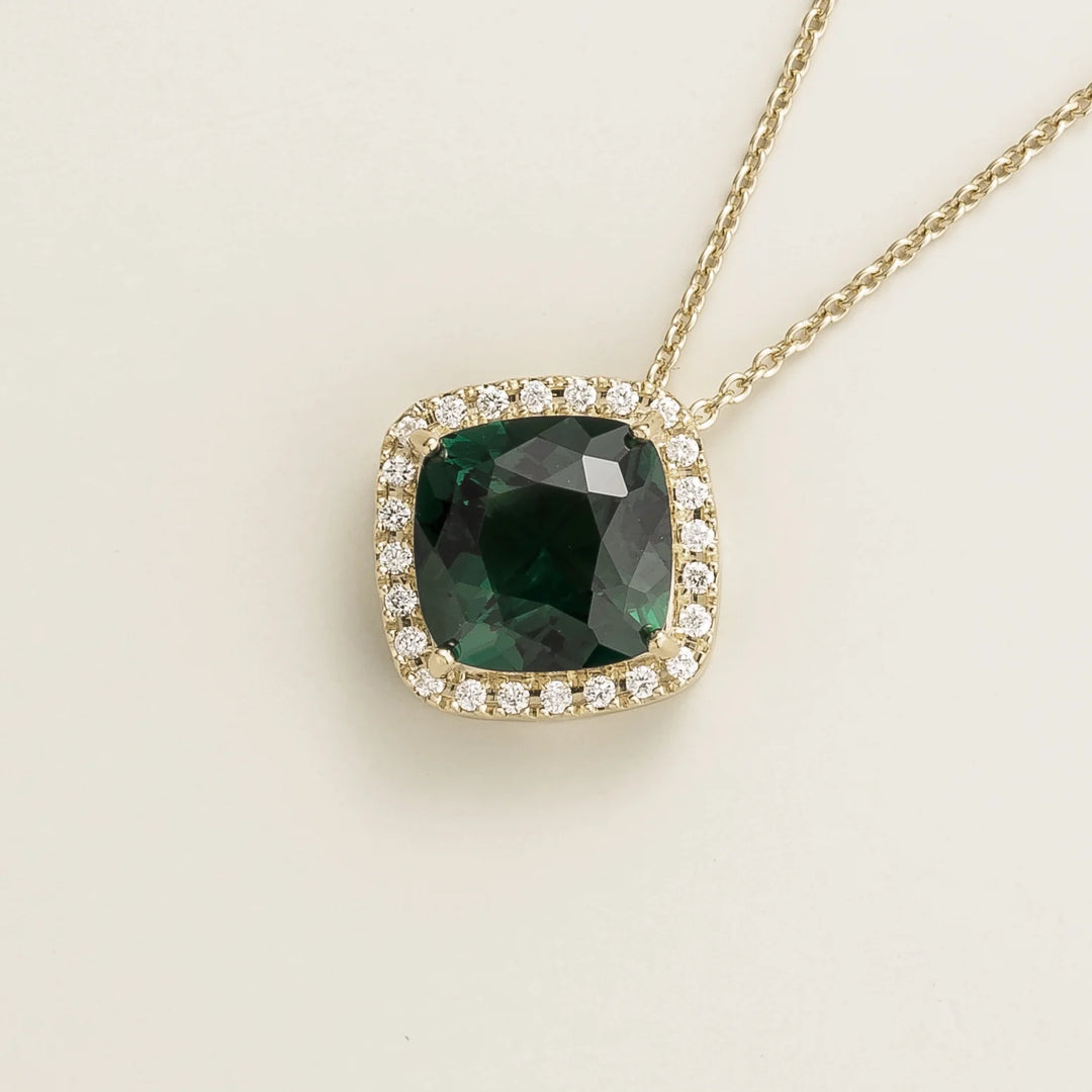 Emerald Earrings Juvetti Jewellery London UK Pude White Gold Necklace Emerald and Diamond