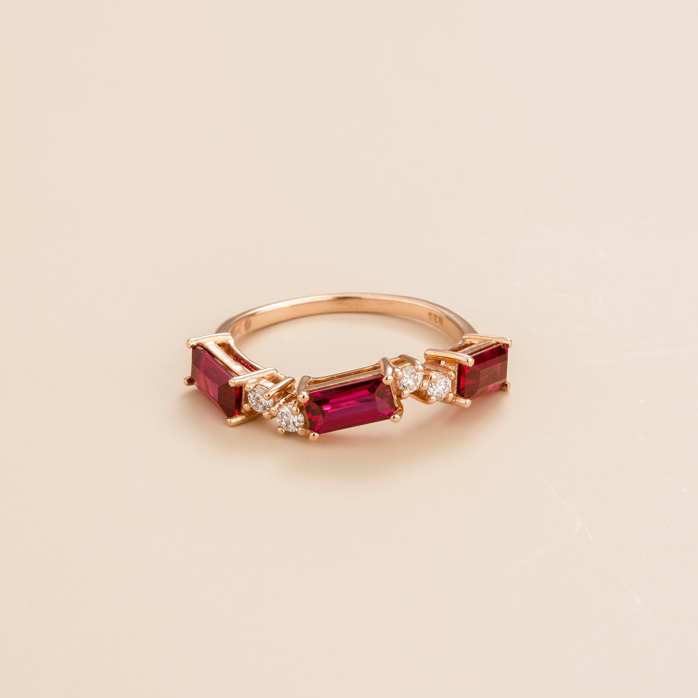 Forma Rose Gold Ring Set With Ruby & Diamond – Juvetti