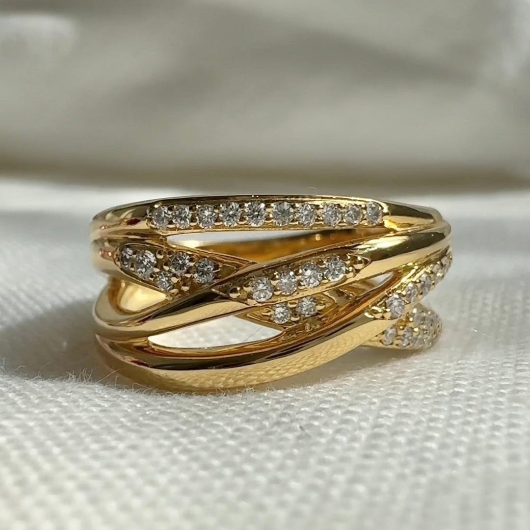 Val Gold Ring Set With Diamond