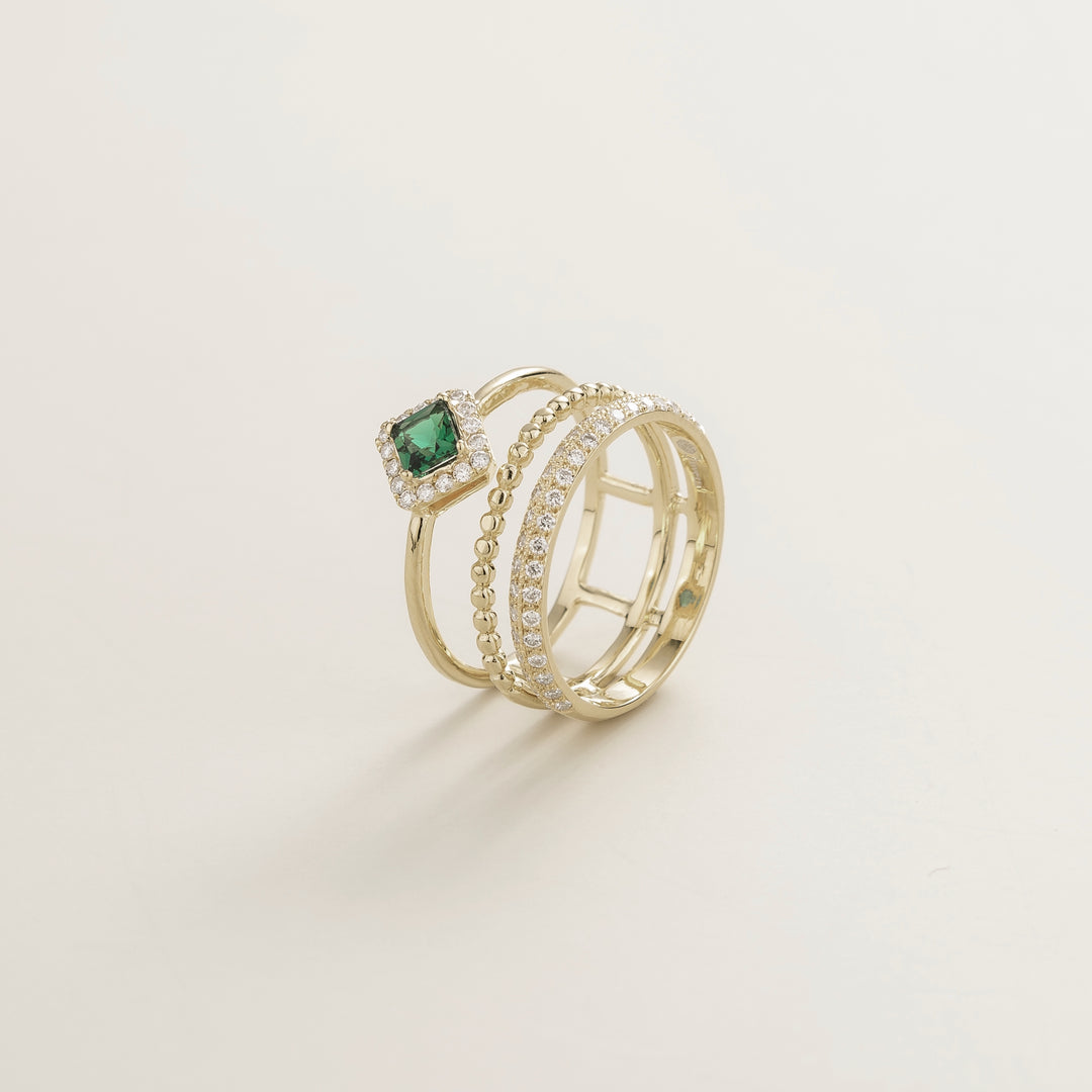 Amici White Gold Ring In Emerald & Diamond