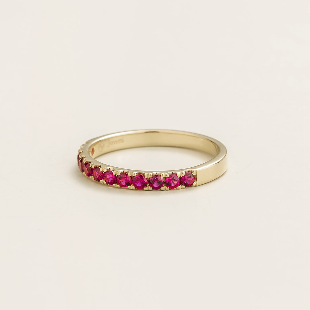 Salto white gold ring set with Ruby