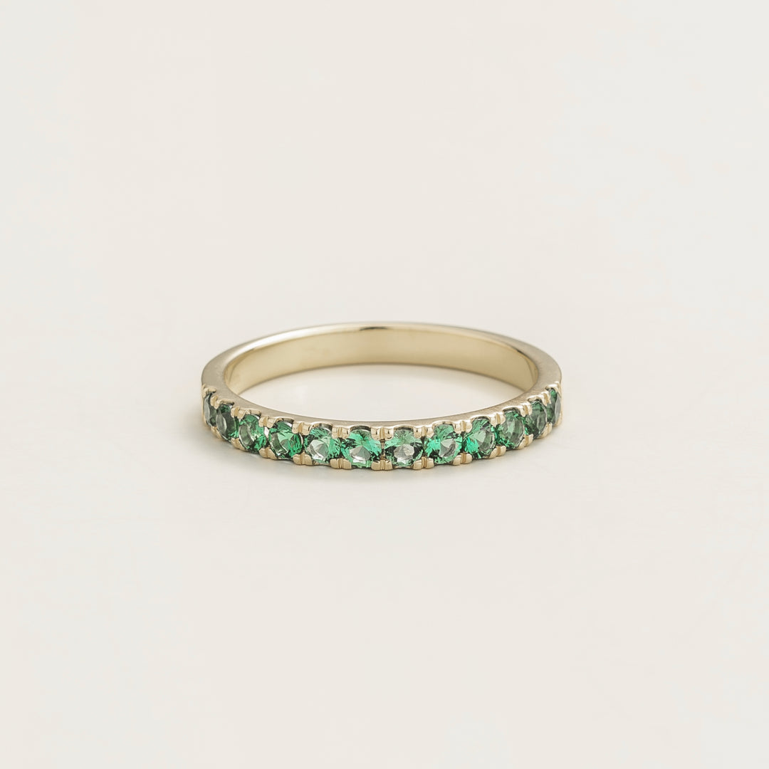 Salto White Gold Ring Set With Emerald