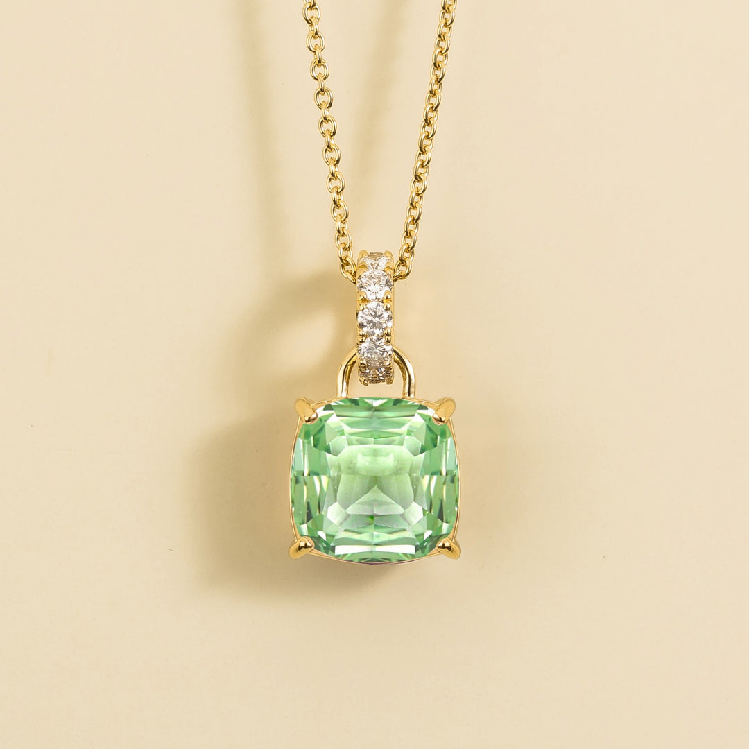 Oreol Pendant Necklace In Green Sapphire & Diamond Set In Gold