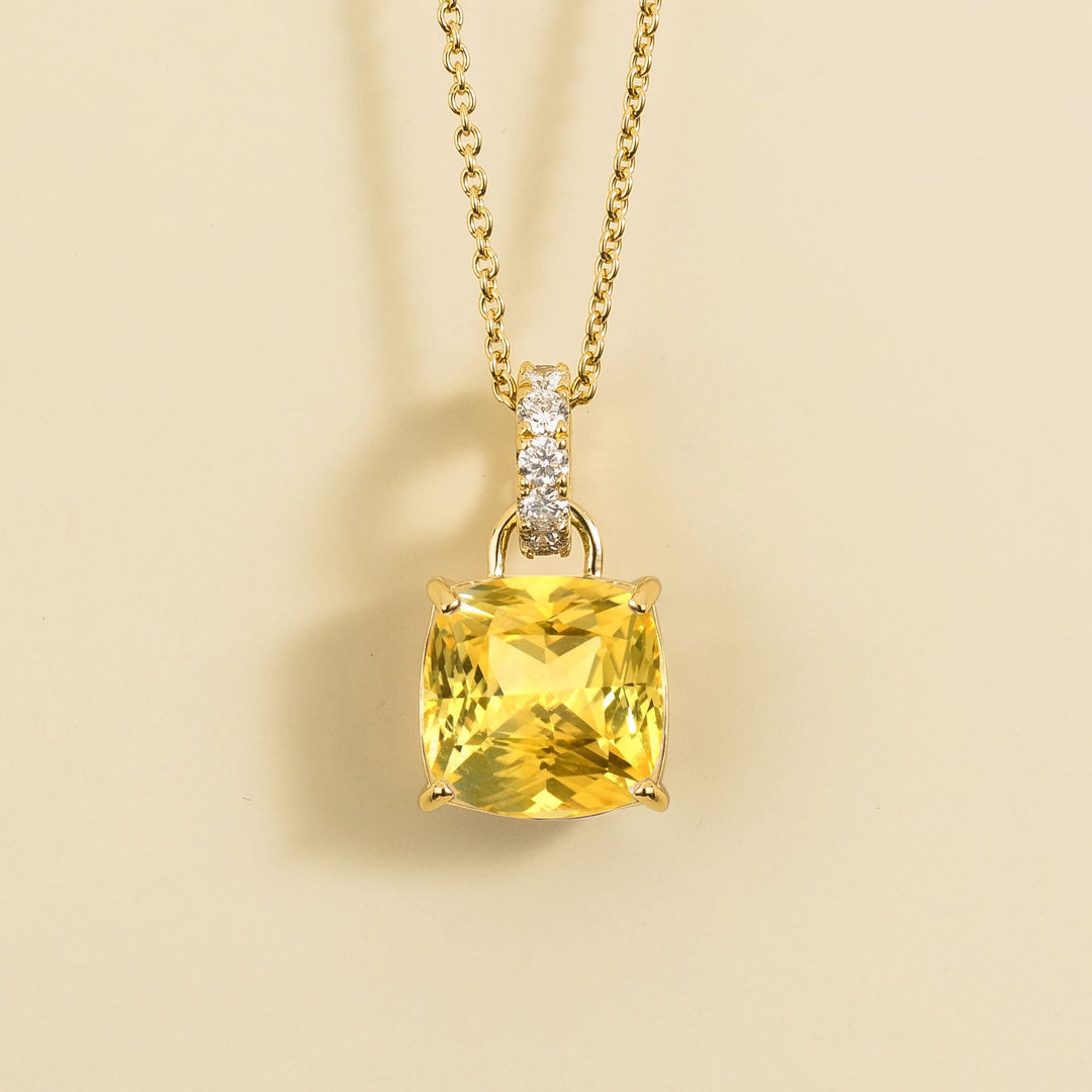 Oreol Pendant Necklace in Yellow Sapphire & Diamond Set in Gold