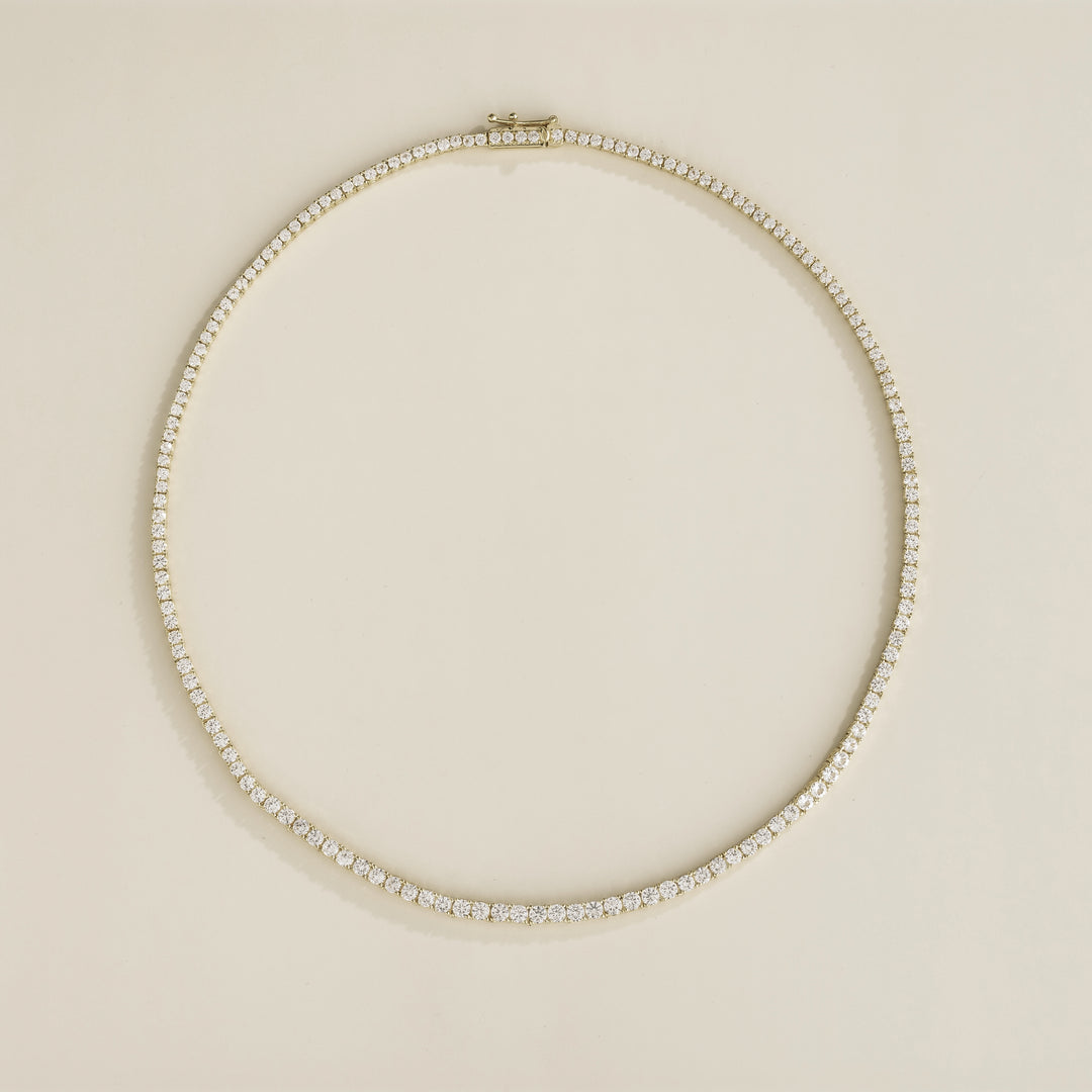 Ciclo White Gold Necklace Set With White Sapphire