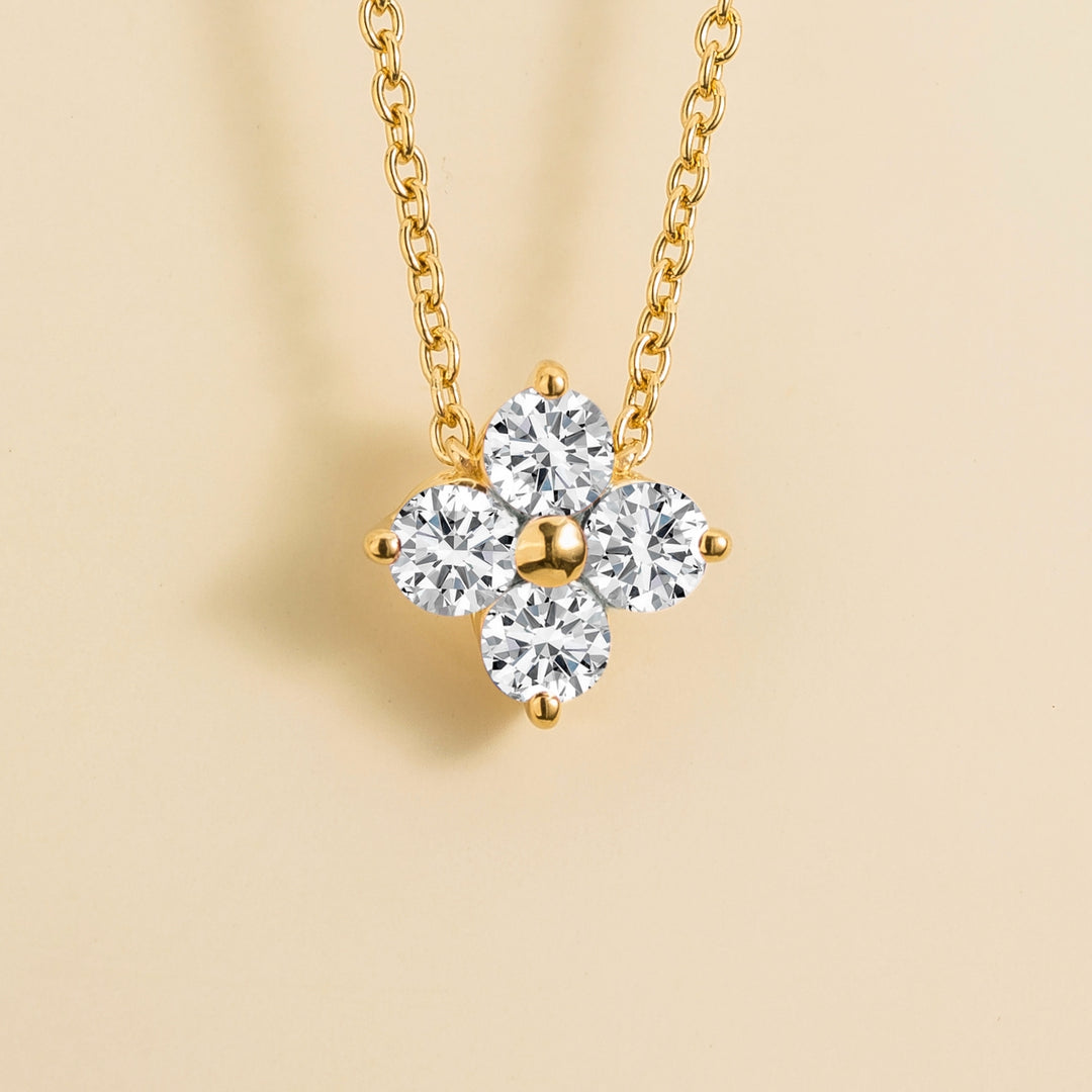 Petale Gold Necklace set with Diamonds