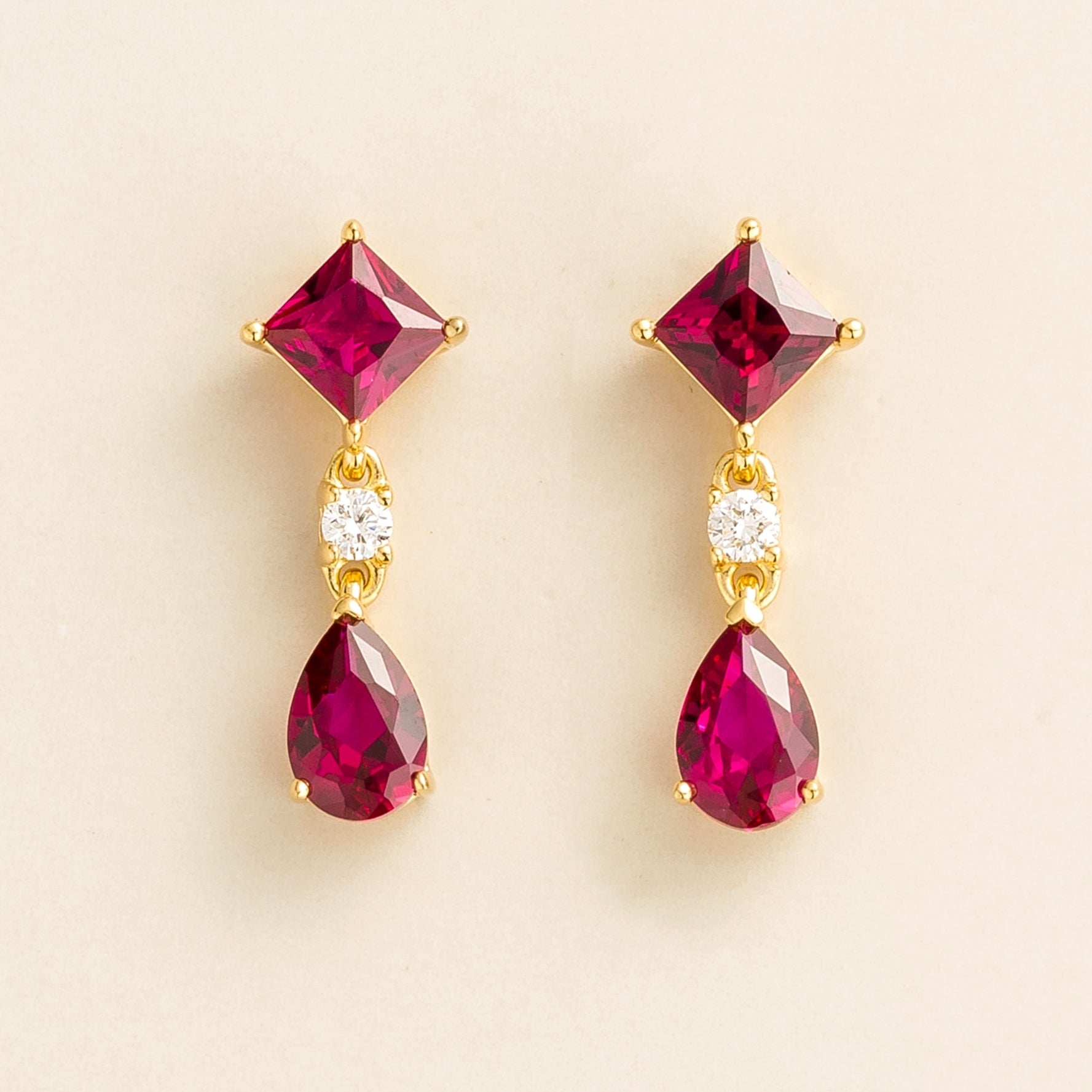 Ori Gold Earrings Set With Ruby & Diamond