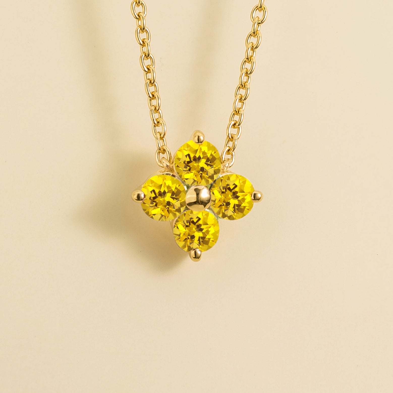 Petale Gold Necklace Yellow Sapphire
