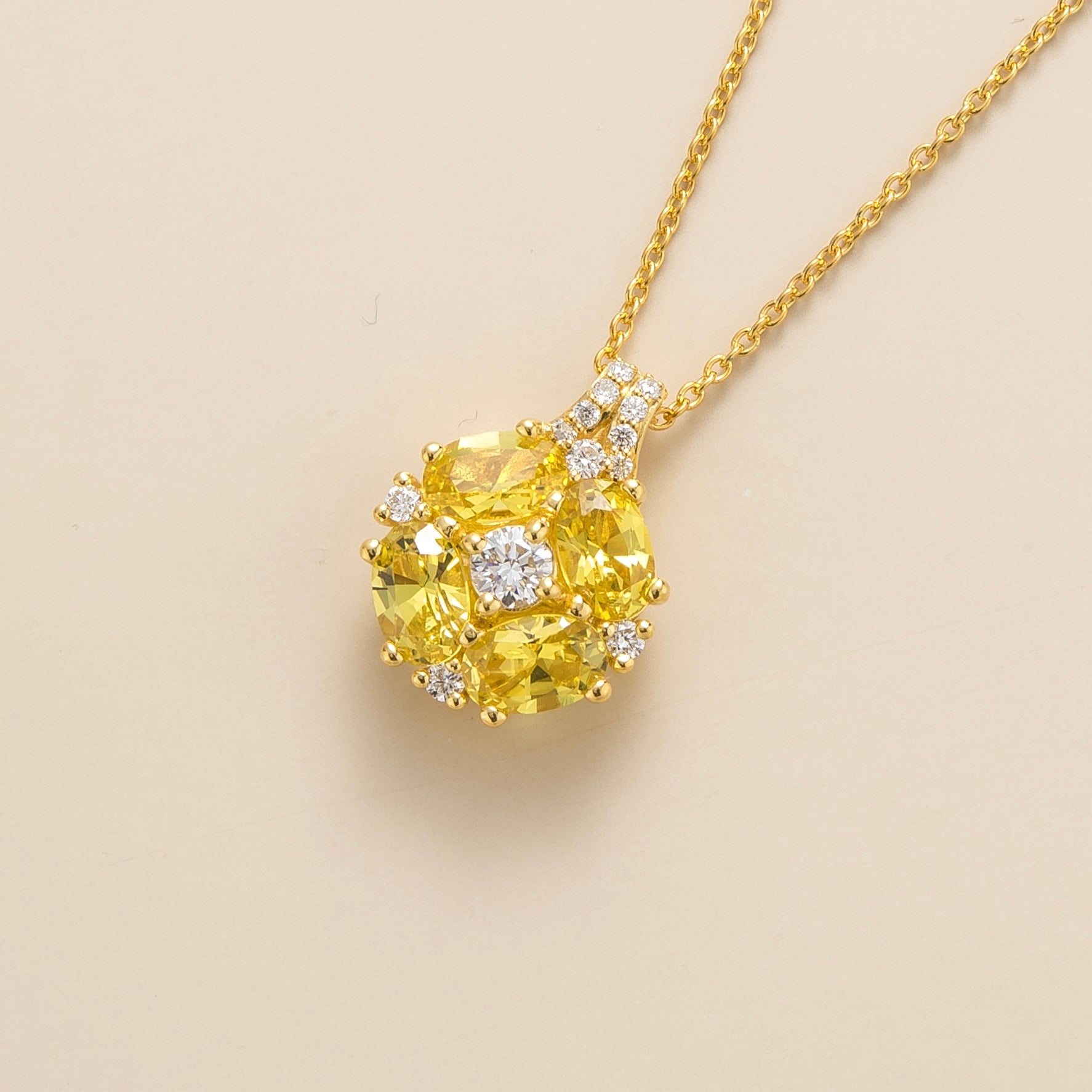 Pristi Gold Necklace Diamond & Yellow Sapphire