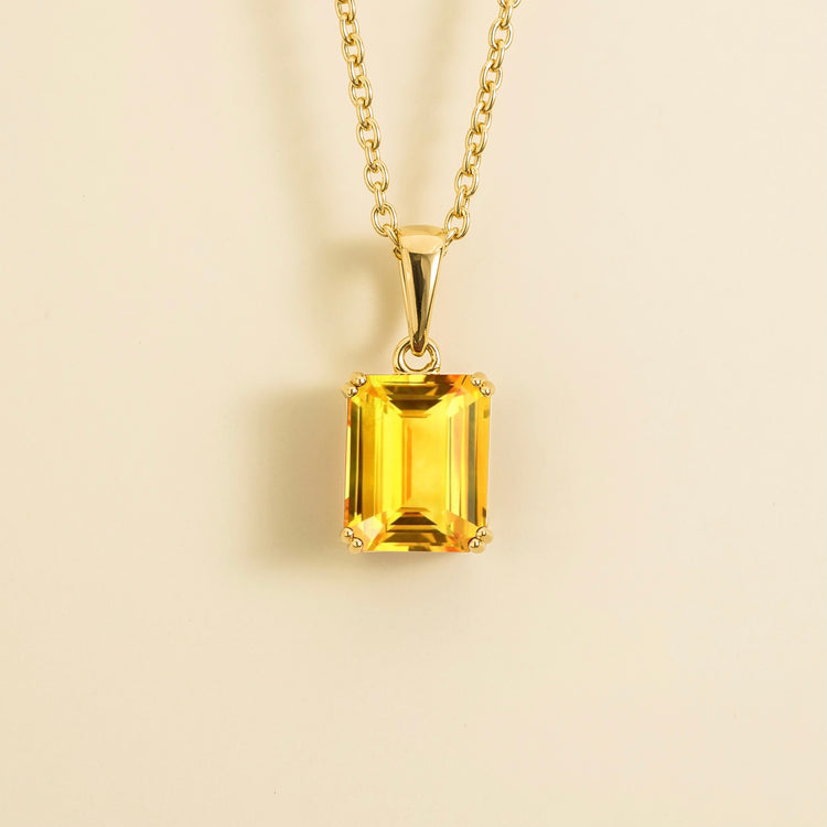 Thamani Gold Pendant Necklace In Yellow Sapphire