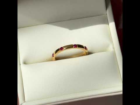 Balans gold ring set with Ruby